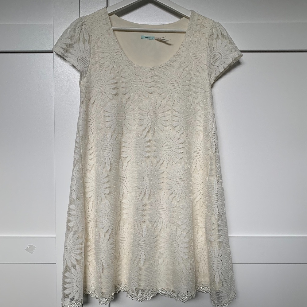 Kimchi Blue Cream Floral Lace Dress